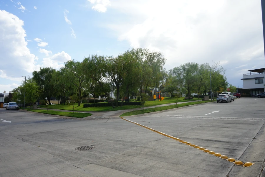 Terreno en venta en Valle Imperial dentro del coto imperio Bizantino